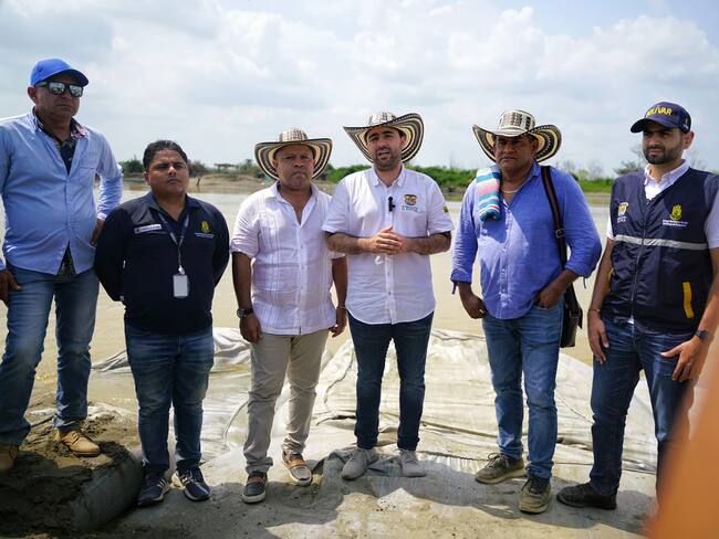 Gobernador Yamil Arana supervisa avances en obras de jarillón Cara e’ Gato