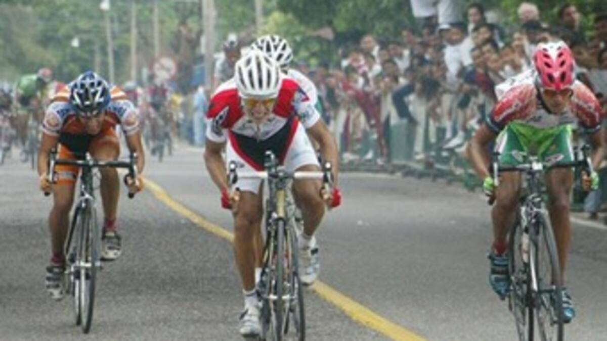 Giovanni Báez ganó la undécima etapa de la Vuelta a Colombia Pilsen