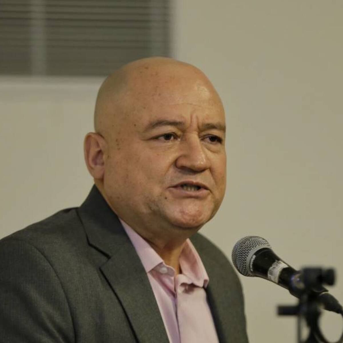 No estamos dispuestos a perder los beneficios por incumplimientos de la JEP: Julián Gallo
