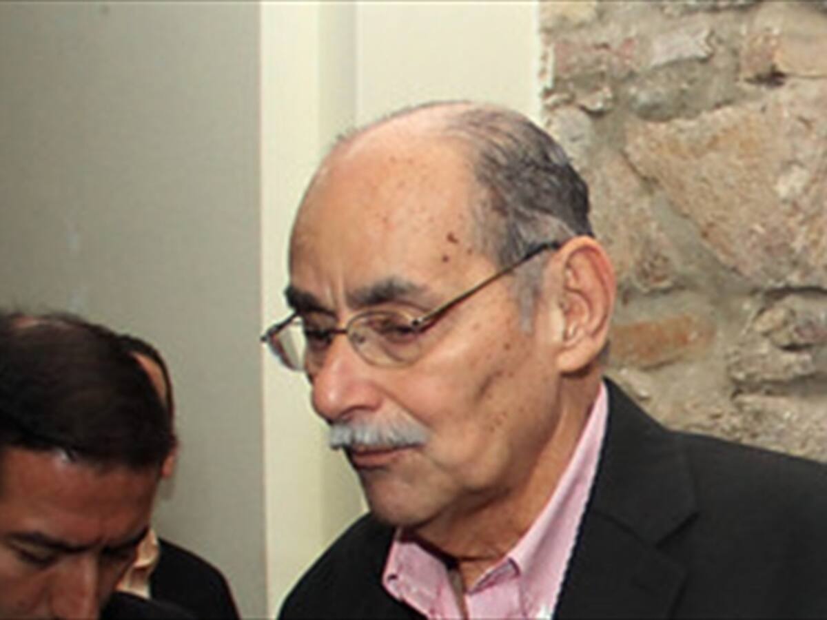 Serpa reta a sus colegas a vivir un mes con el salario mínimo