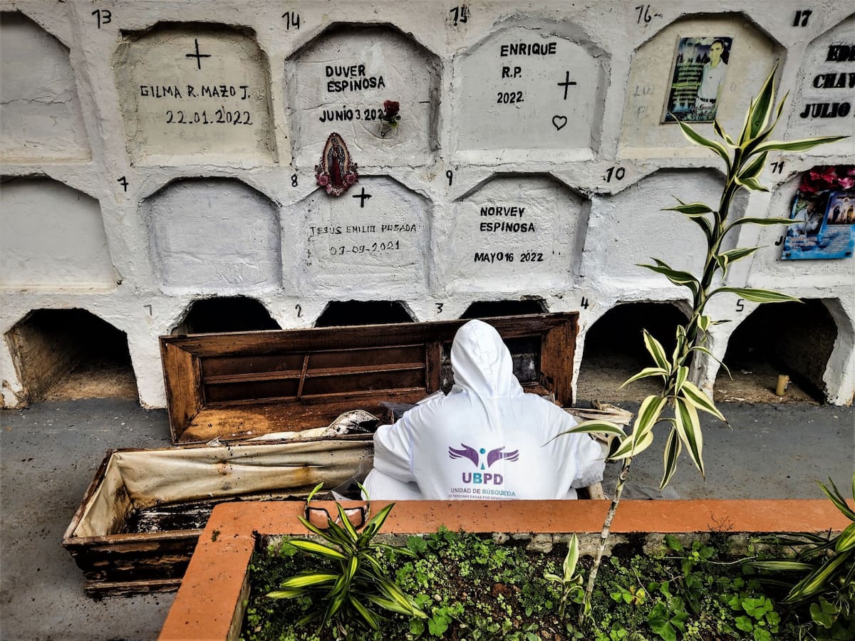 La Unidad de Búsqueda recuperó seis cuerpos del cementerio de Briceño, Antioquia