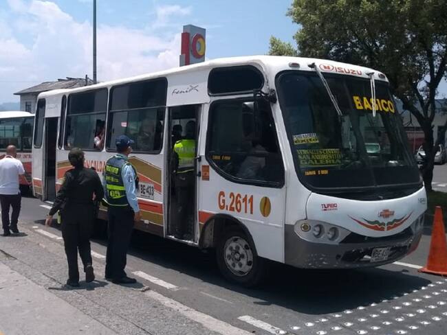 Retenes de control del transporte público en Manizales