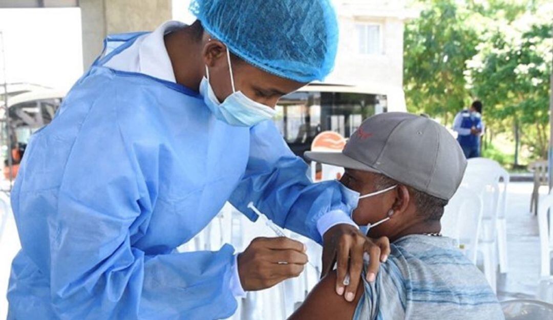 La entidad tiene disponible en su página web y redes sociales, la información con los 227 puntos de vacunación en las zonas donde hace presencia