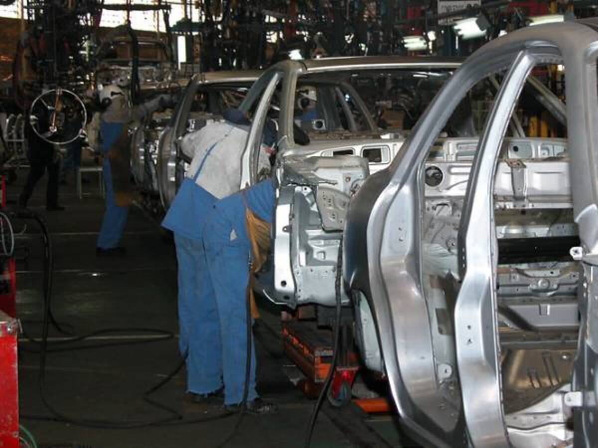 Industria y construcción jalonaron crecimiento económico: José Manuel Restrepo