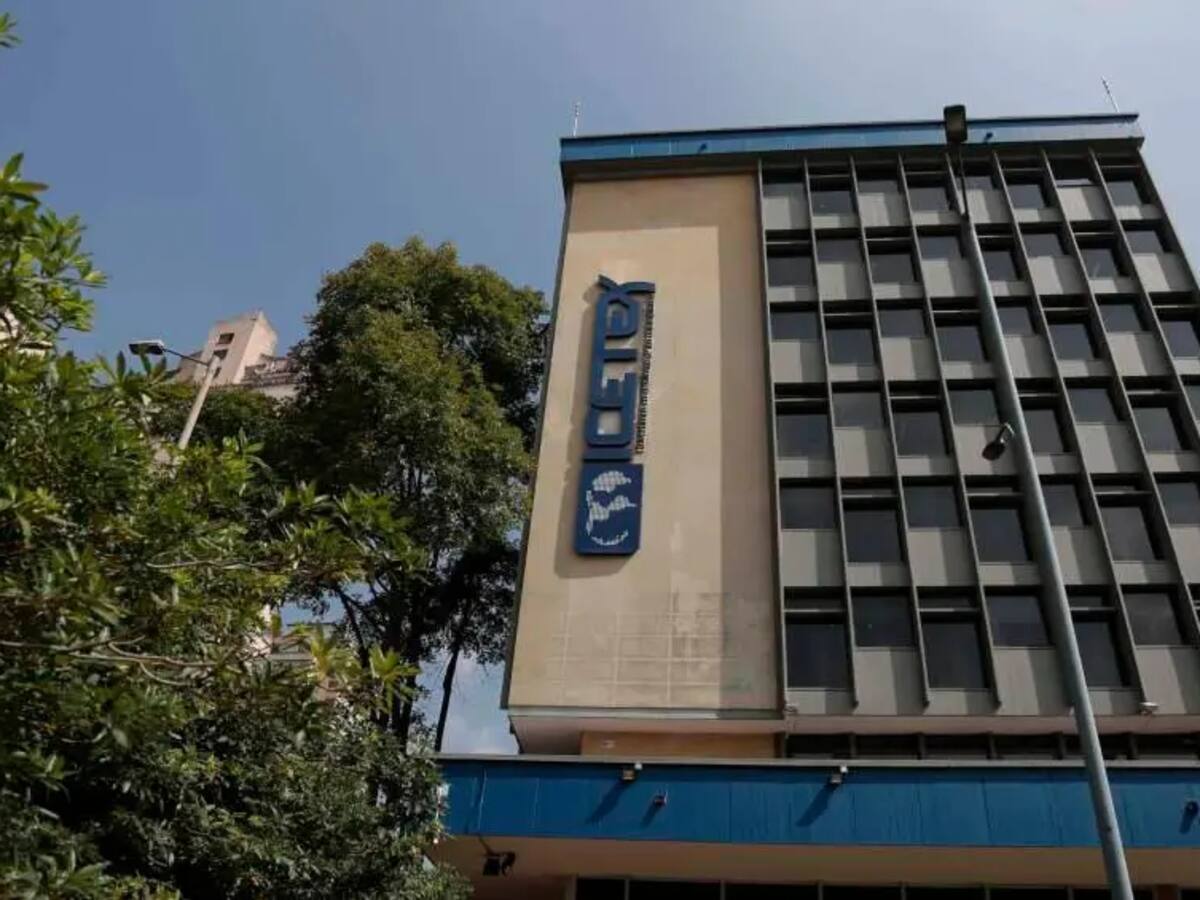 Beneficiarios de ICETEX piden a presidente de comisión primera de senado acelerar trámite de reforma