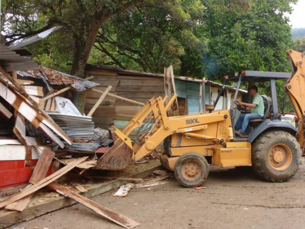 La Alcaldía ordena la demolición de 200 viviendas en Ibagué
