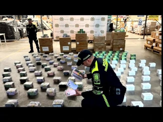 Artículos para celulares incautados por contrabando en Antioquia. Foto: Policía.