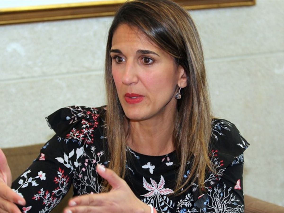 No vamos a desamparar a las universidades públicas: ministra de Educación