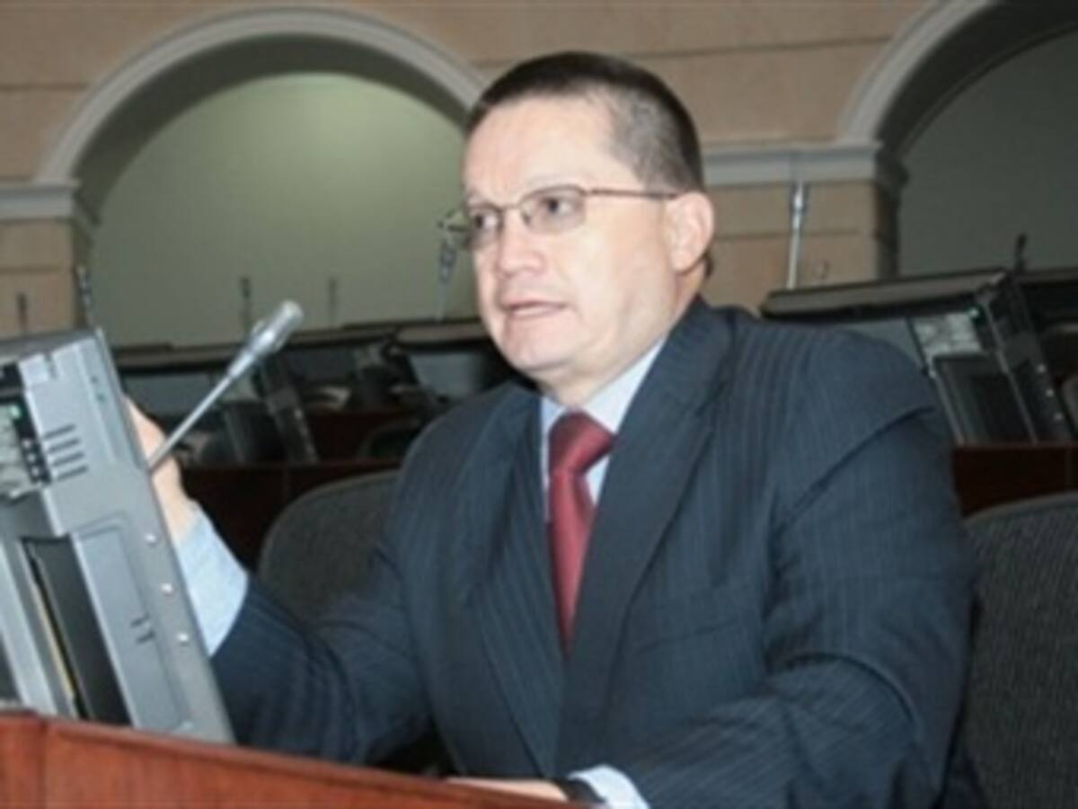 Con el ascenso del general, no estamos condenando ni absolviendo a nadie: Guillermo García