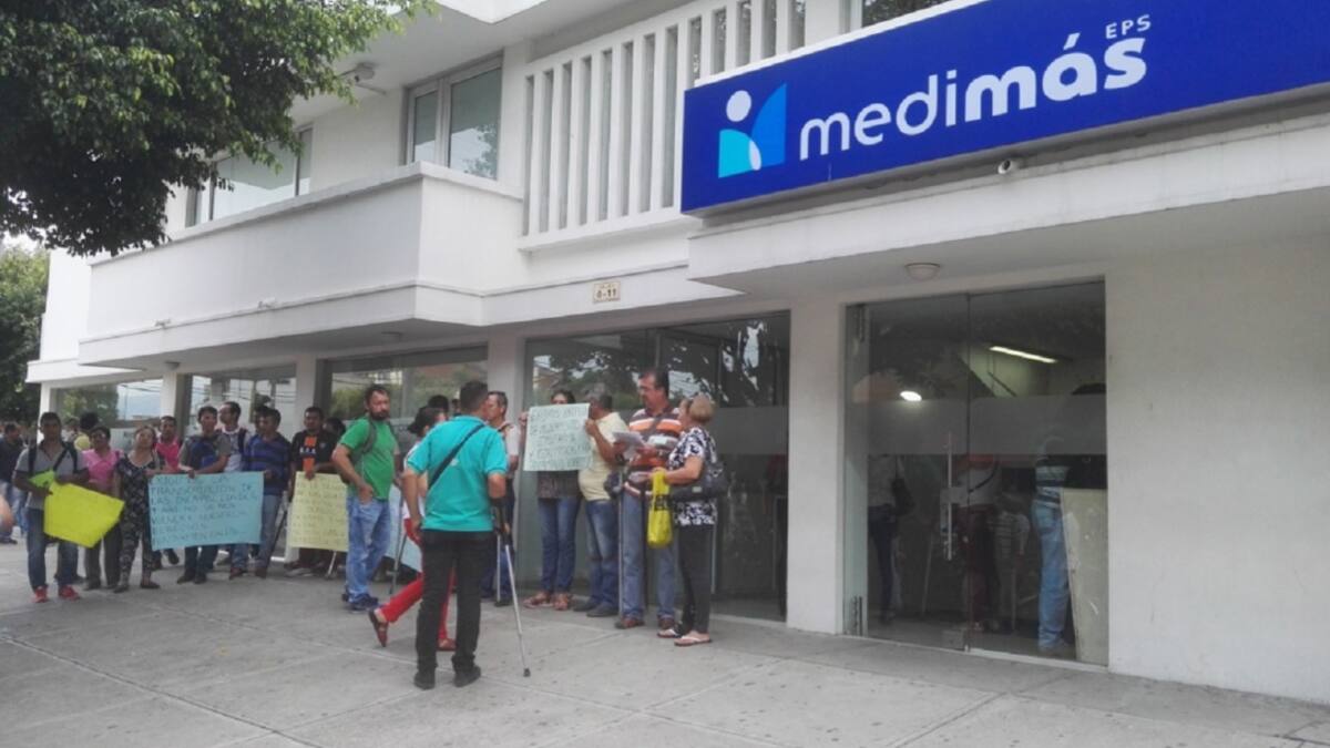 Preocupación en usuarios de Medimás por falta de atención
