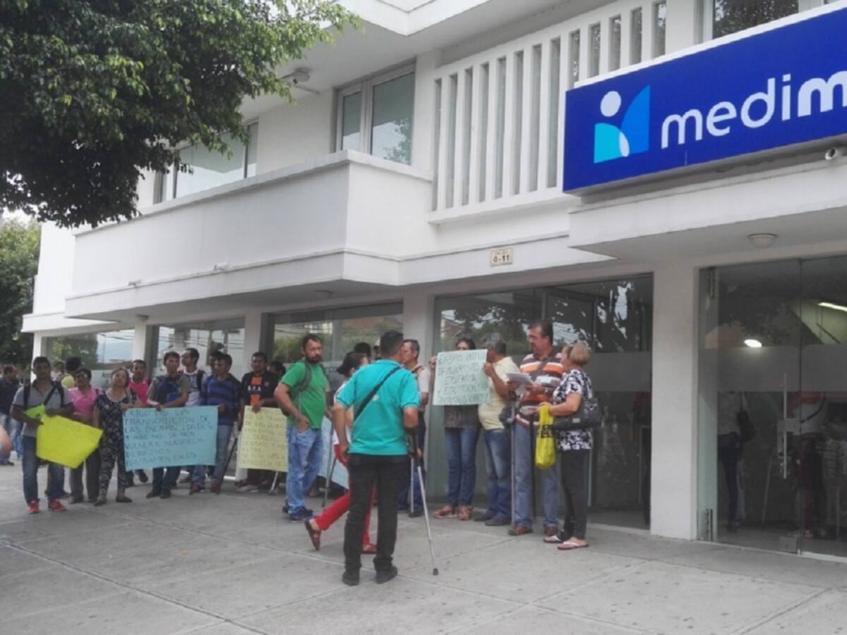 Preocupación en usuarios de Medimás por falta de atención