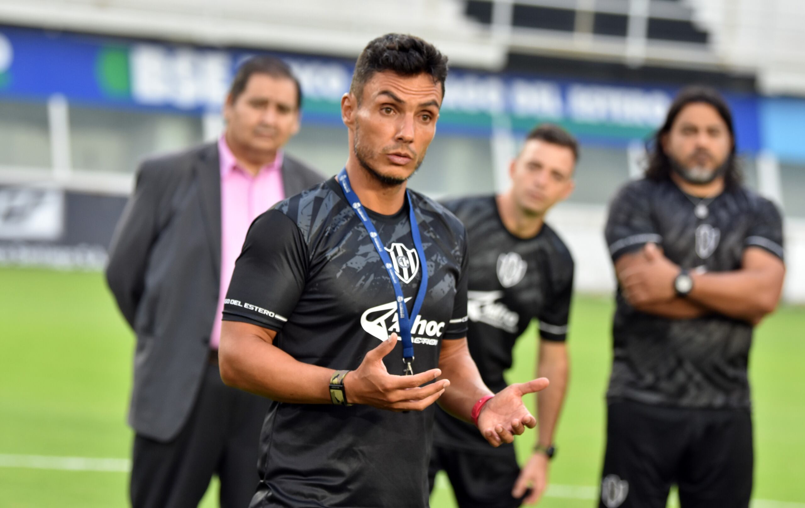 Lucas González, entrenador de Central Córdoba / @cacc_sde