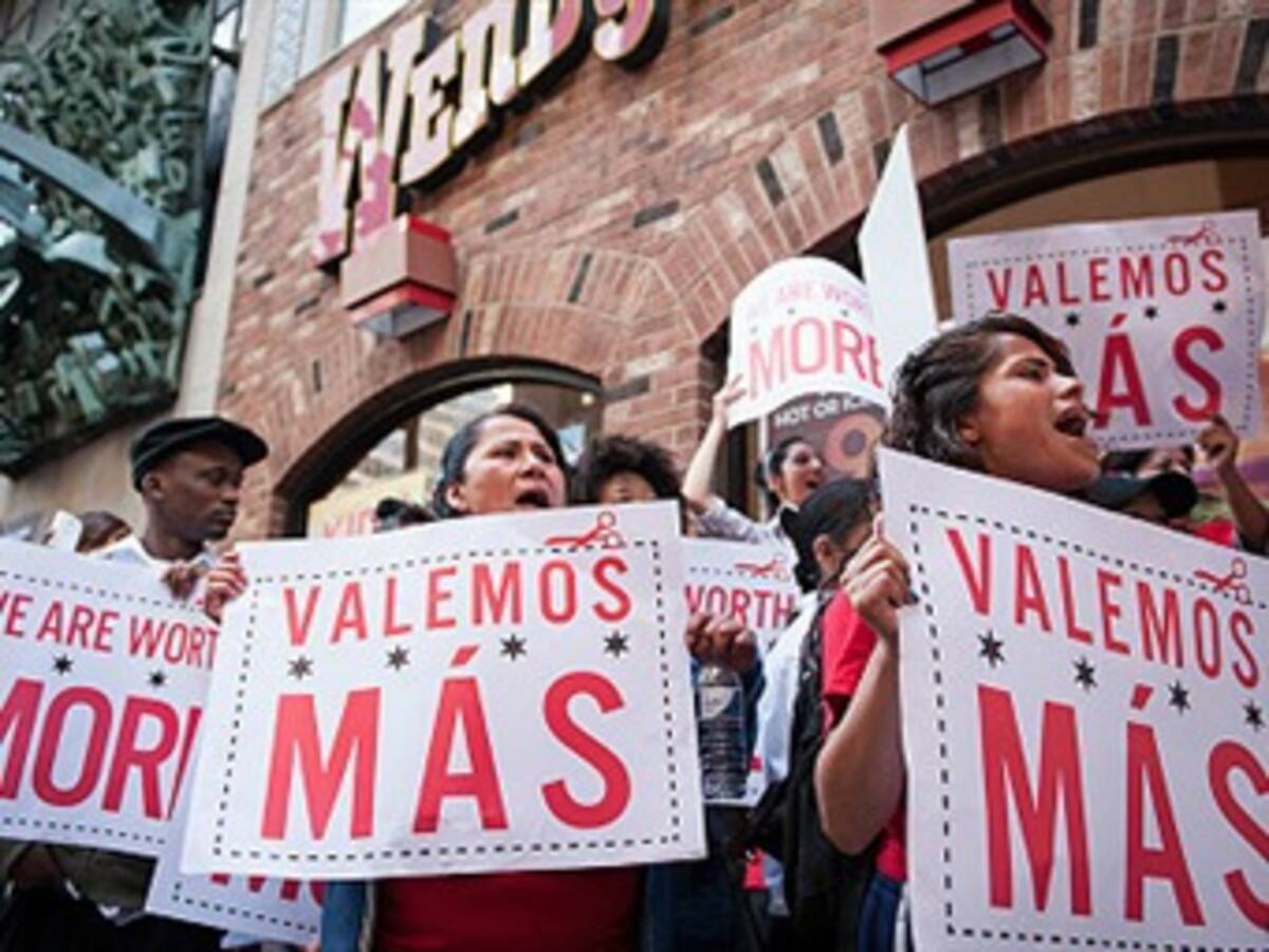 Las penurias de ganar el sueldo mínimo en EE.UU.