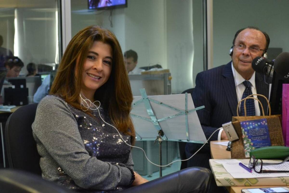 Tras dos décadas de estar inundando de humor a los colombianos, el admirado periodista se retira de La Luciérnaga, vea como desarrolla su último programa.