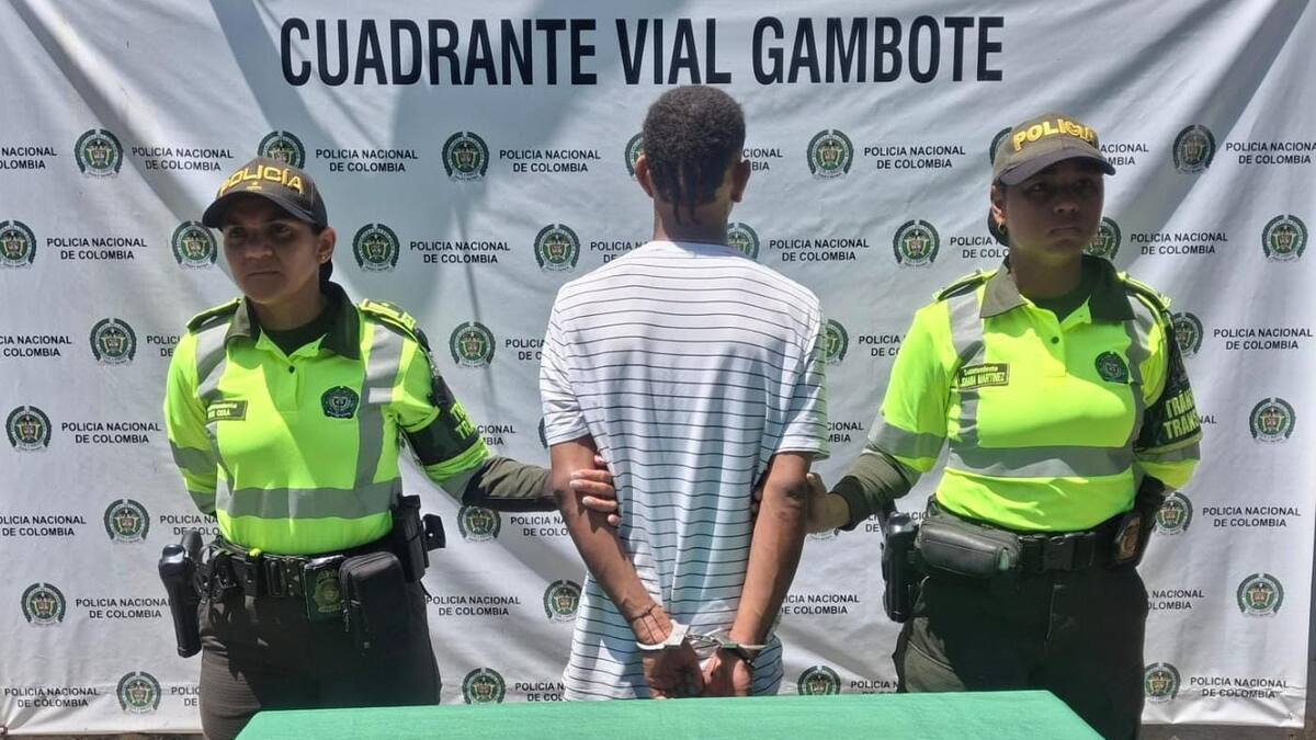 Capturado hombre con una tula cargada de 260 dosis de marihuana en plena vía