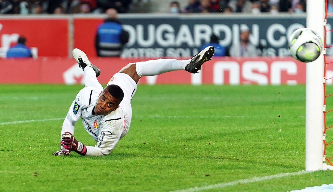 Wuilker Fariñez, arquero del Lens de Francia