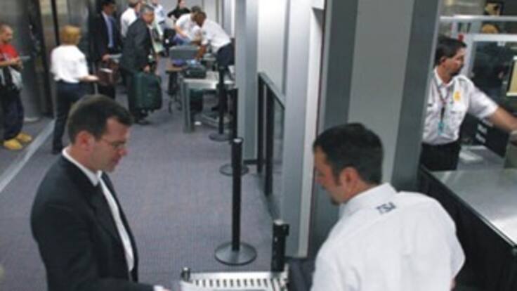 EE.UU. incrementará controles a vuelos procedentes de 14 países