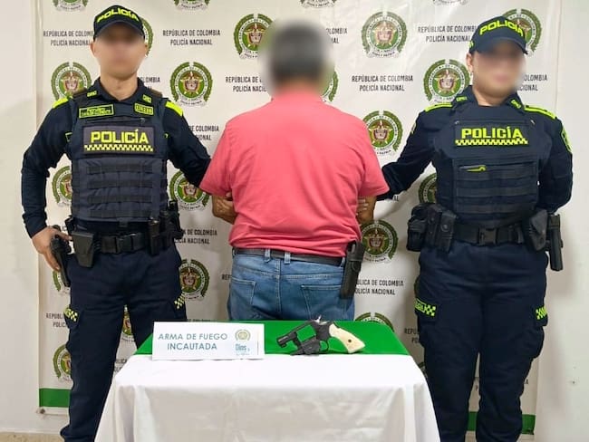 Capturados dos adultos mayores con revólveres y municiones en Cartagena