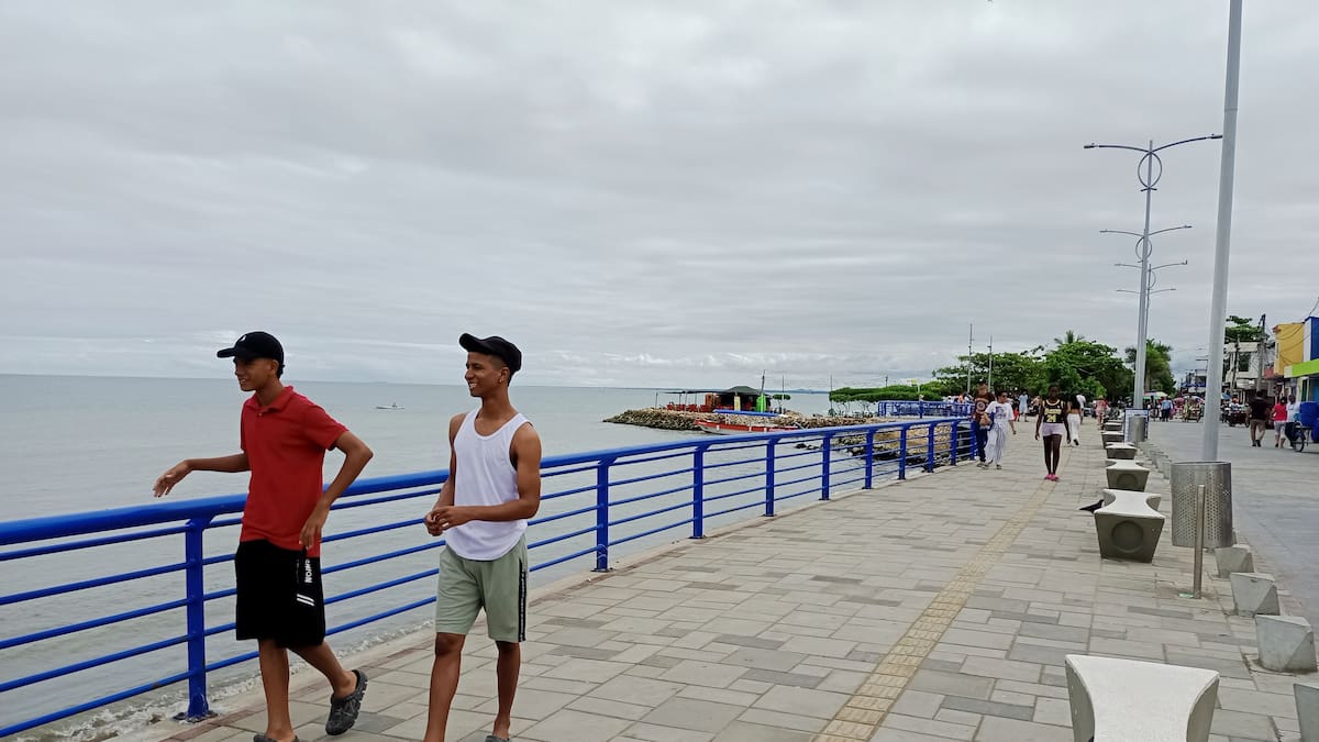 Petro no inauguró obras del aeropuerto de Tolú previstas para hoy sábado, aunque aterrizó