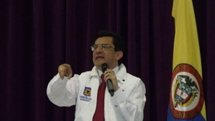 Choque de trinos entre alcalde y concejal por Semana de la Diversidad Sexual