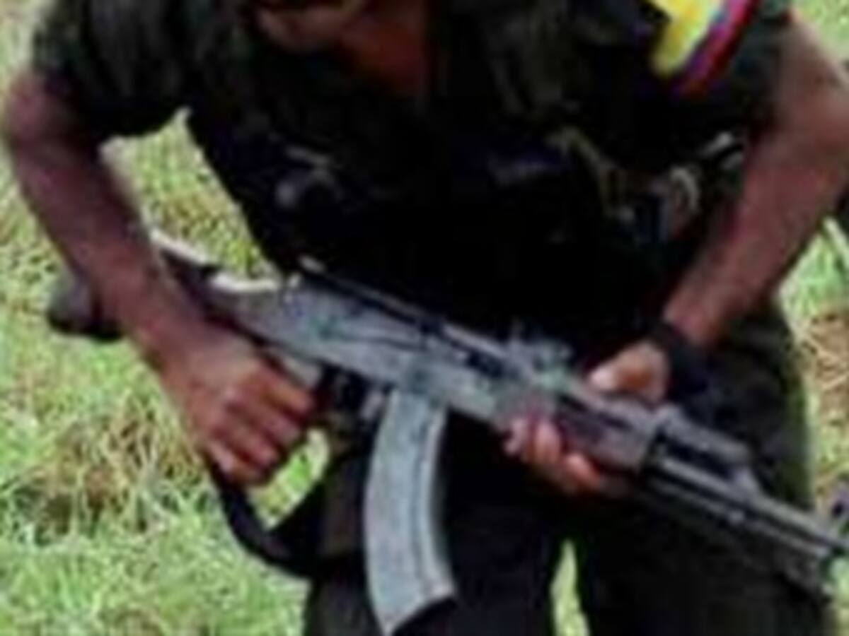 Capturan a alias Coyote involucrado en más de cinco tomas guerrilleras