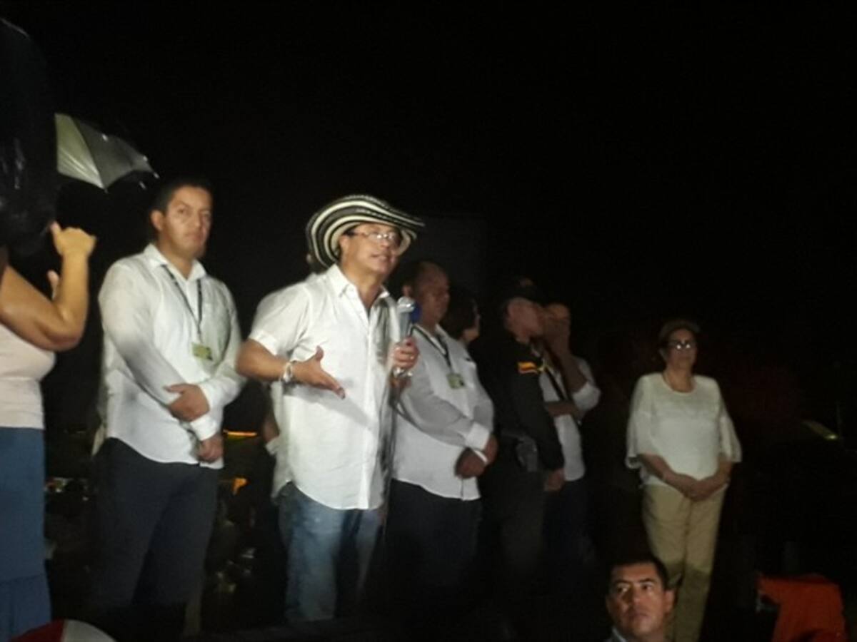 Mancuso hay que recuperarlo de la cárcel a donde lo envió su aliado político, Uribe: Petro