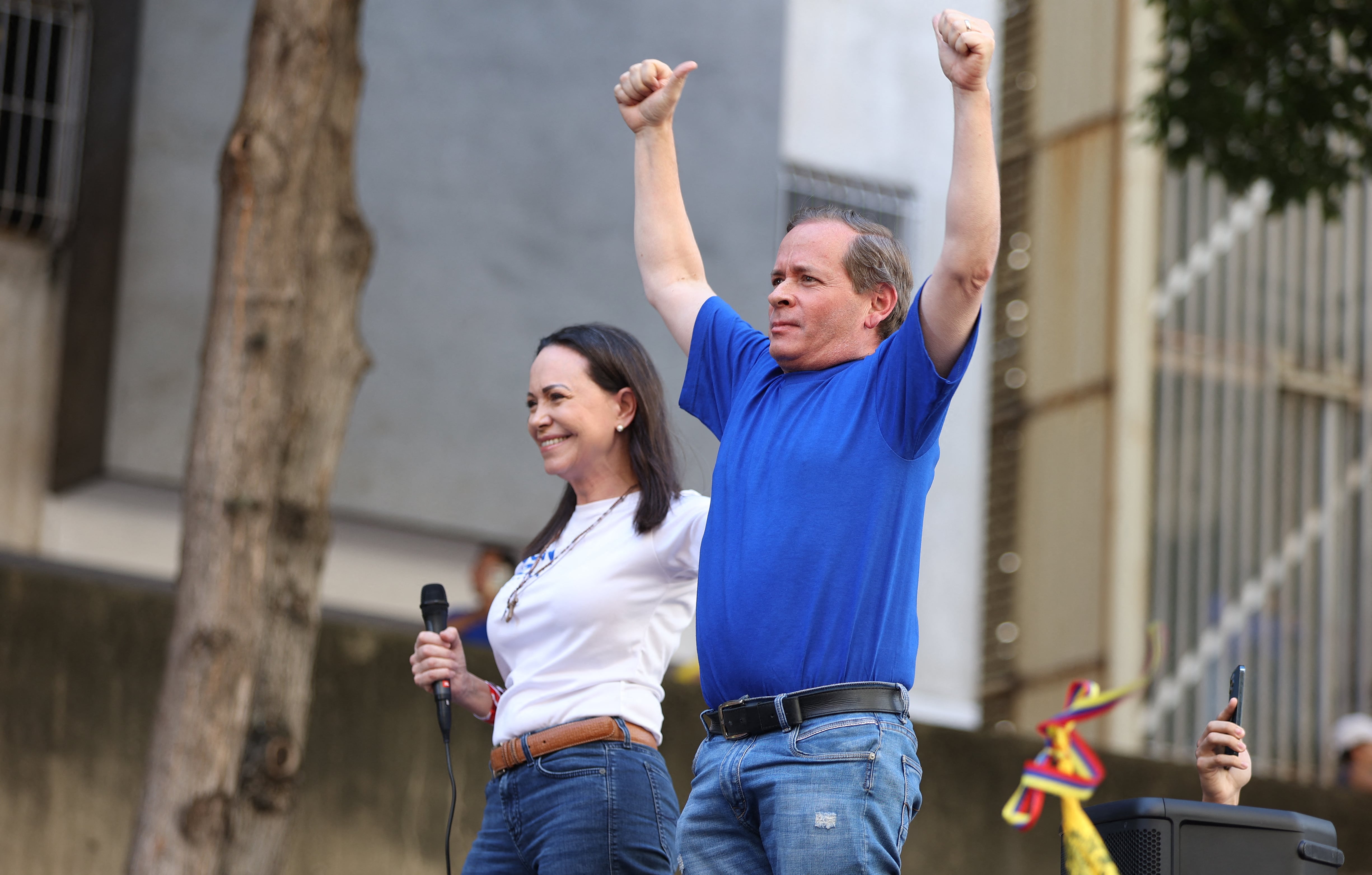 Juan Pablo Guanipa y Maria Corina Machado. Foto: PEDRO MATTEY/AFP via Getty Images.