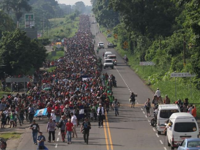 No se permitirá el paso de la caravana hondureña: EE.UU