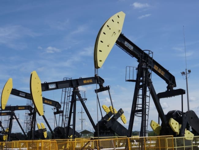 Producción de petróleo en Colombia continúa por debajo de 900.000 barriles