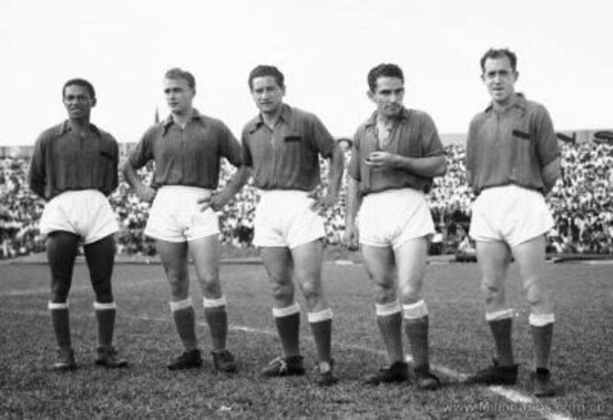 DELANTERA DE MILLOS ÉPOCA DEL DORADODE IZD-DER :Alfredo Mosquera, Alfredo Distefano, Adolfo Pedernera, Antonio Baez, Reynaldo Mourin.
