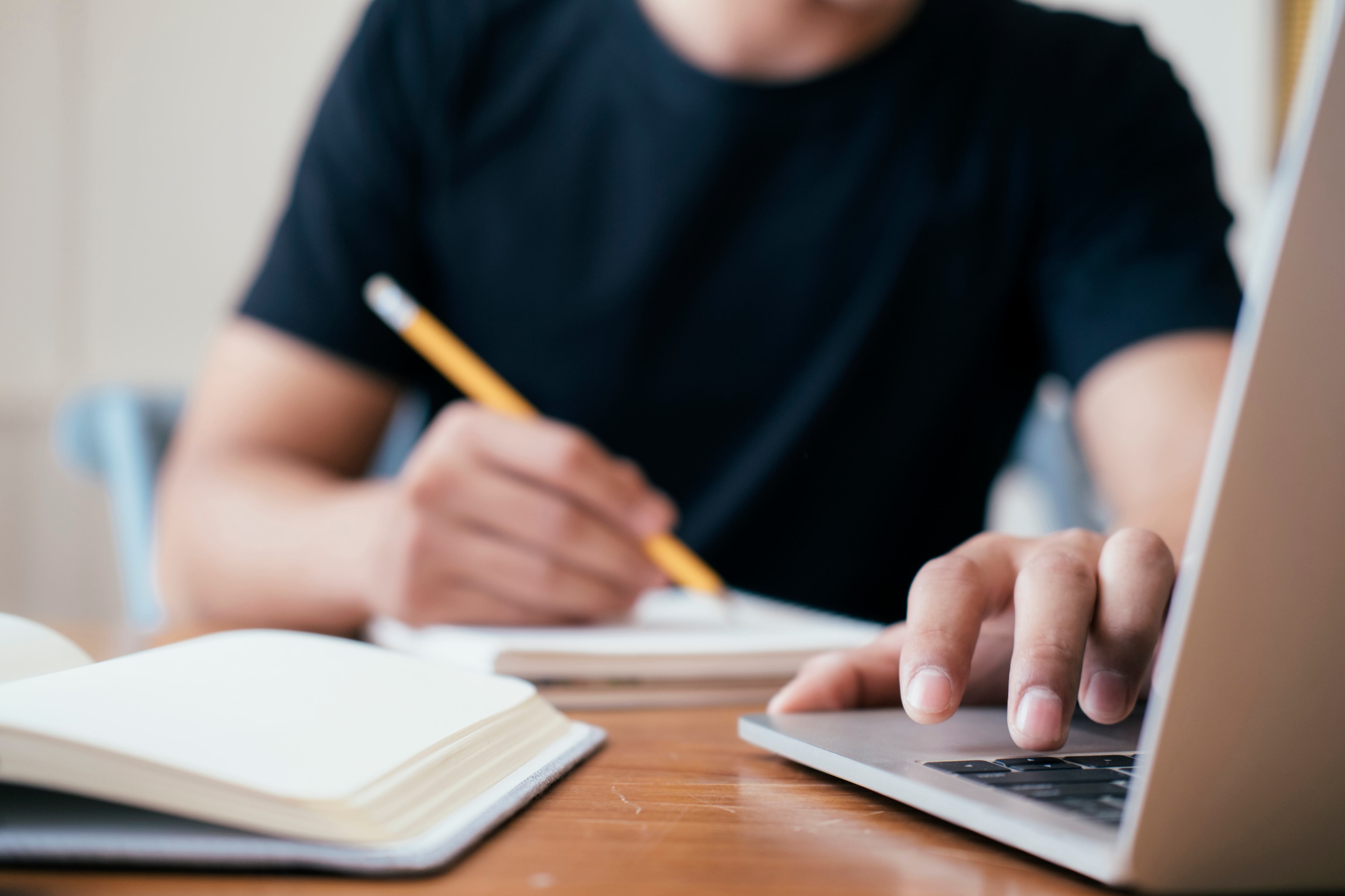 Imagen de referencia de un estudiantes. Foto: Getty Images / Cavan Images
