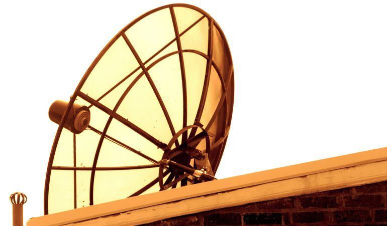 Ejemplo de satélite.