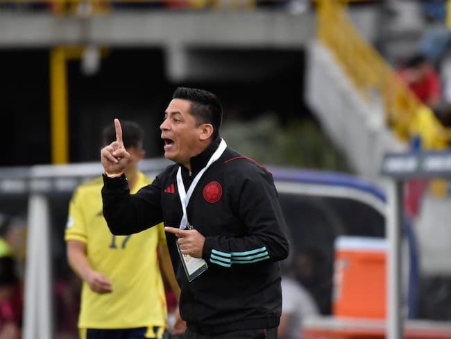 Héctor Cárdenas, técnico de la Selección Colombia Sub-20. (Photo by: Cristian Bayona/Long Visual Press/Universal Images Group via Getty Images)