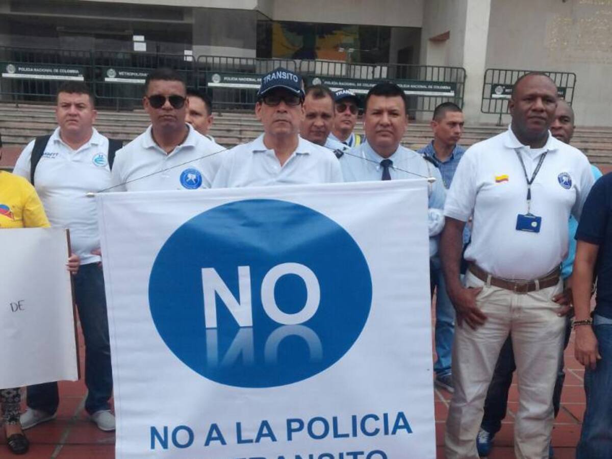 Llegada de coronel de la Policía a Secretaría de Tránsito de Cali genera polémica