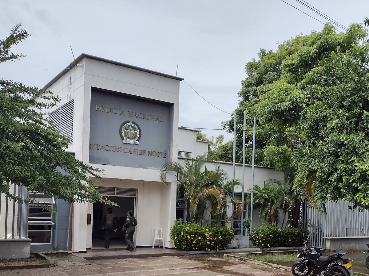 Hallan muerto detenido en una estación de Policía de Cartagena cerca al Centro Histórico