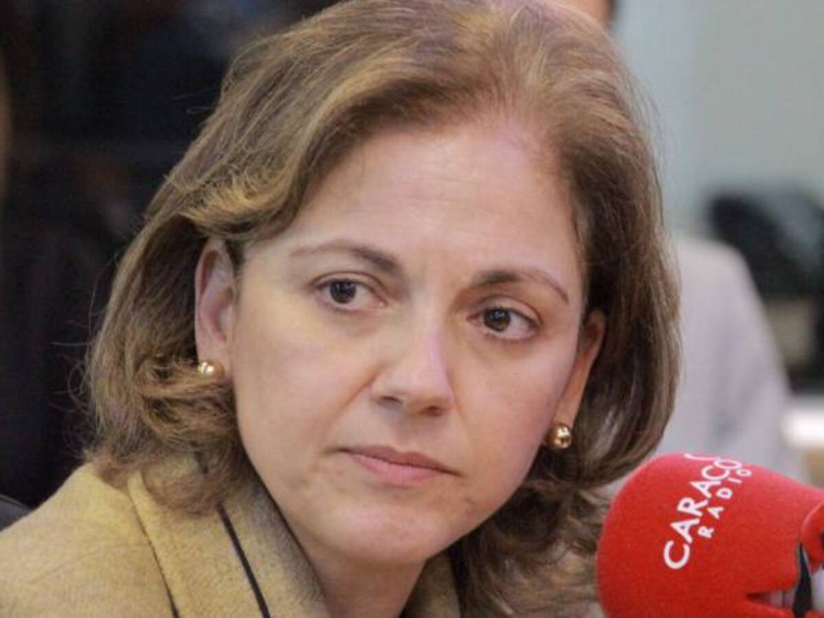 "Están chantajeando al Congreso" con la aprobación de la JEP según la senadora Guerra