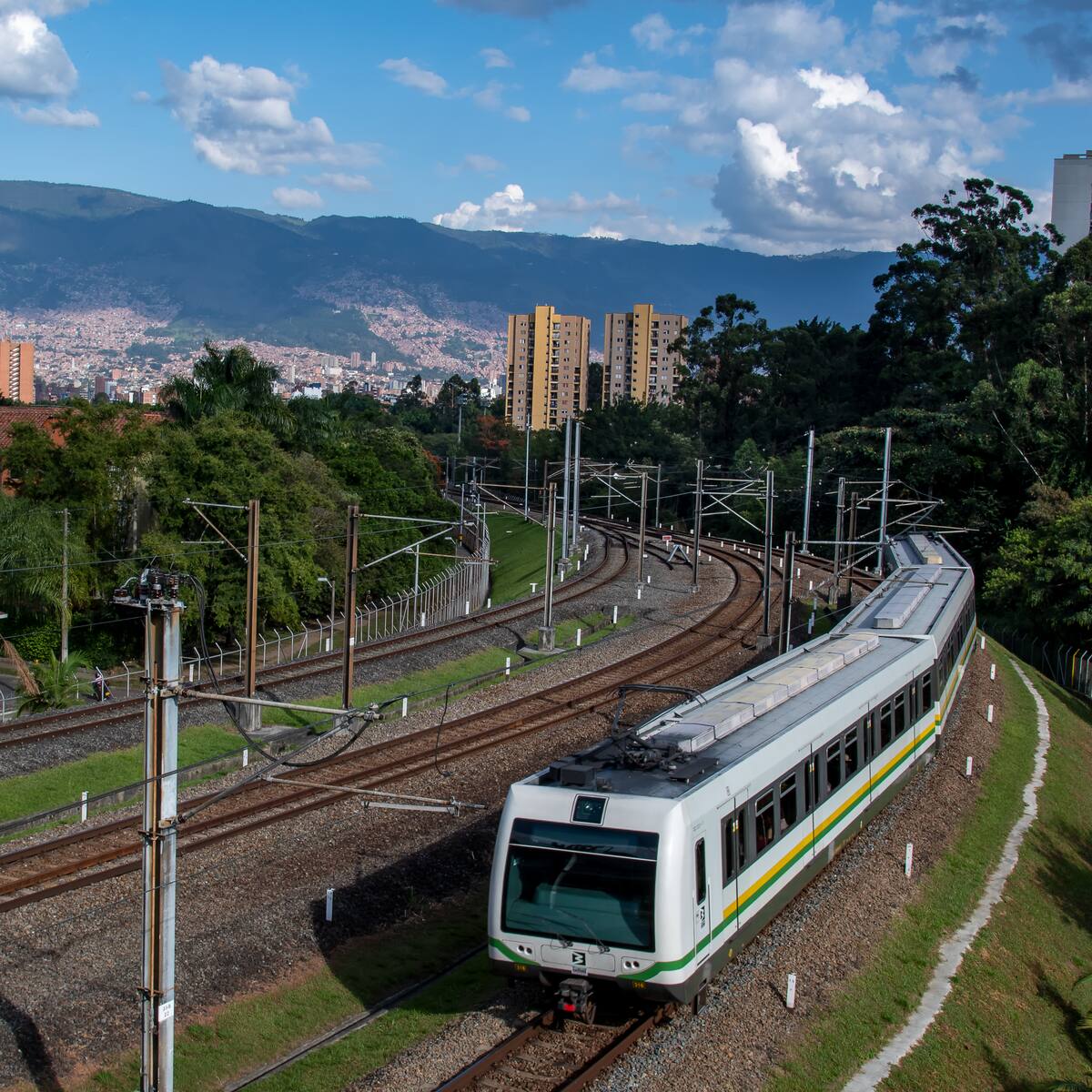 Metro de Medellín será gratis durante elecciones del 8 de marzo en varias líneas