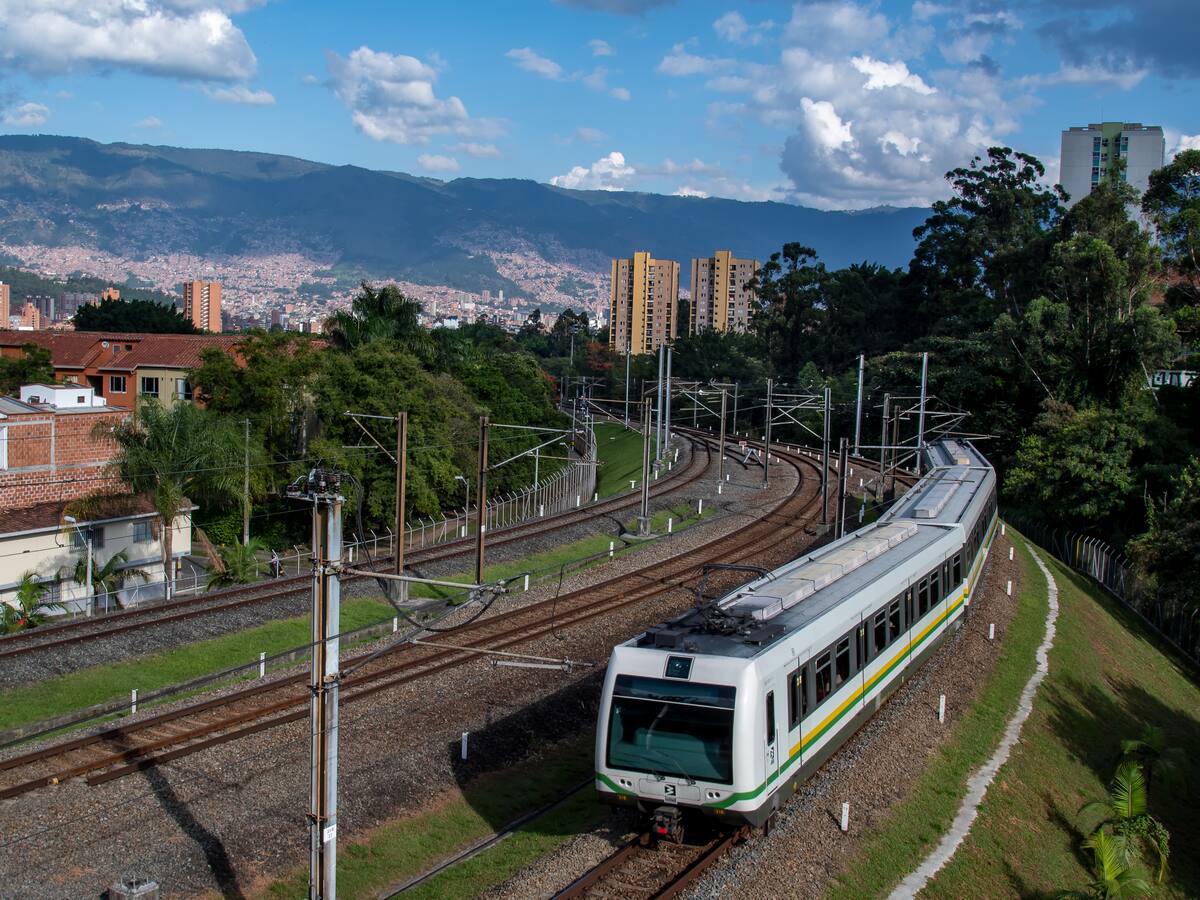 El Metro de Medellín operará en horario especial por concierto de Maluma