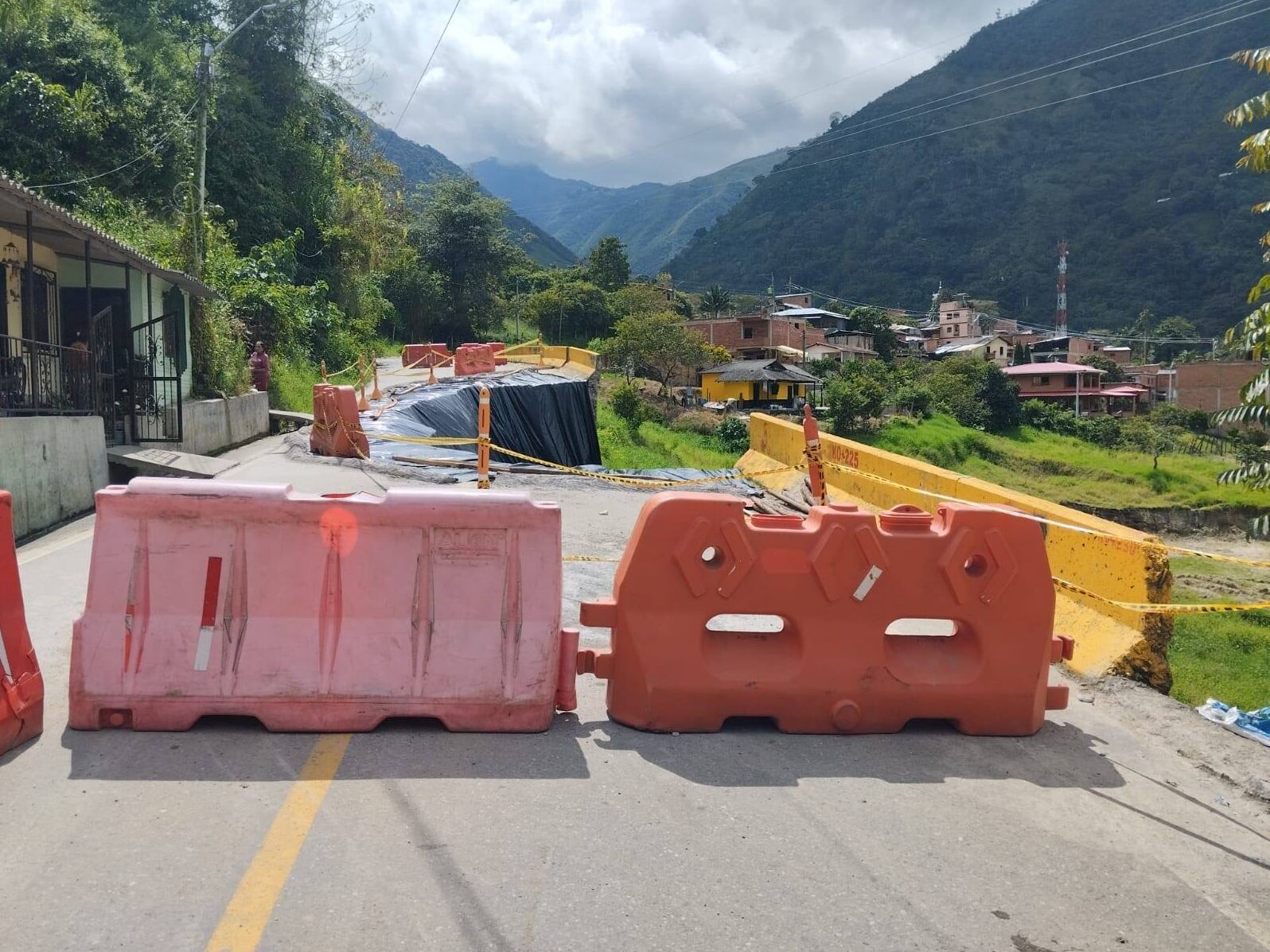 Vía cerrada Medellín - Ituango y que genera la protesta- foto Heraldo del Norte