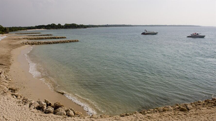 Minambiente va impugnar el fallo que suspende el cierre de Playa Blanca. Foto: Colprensa