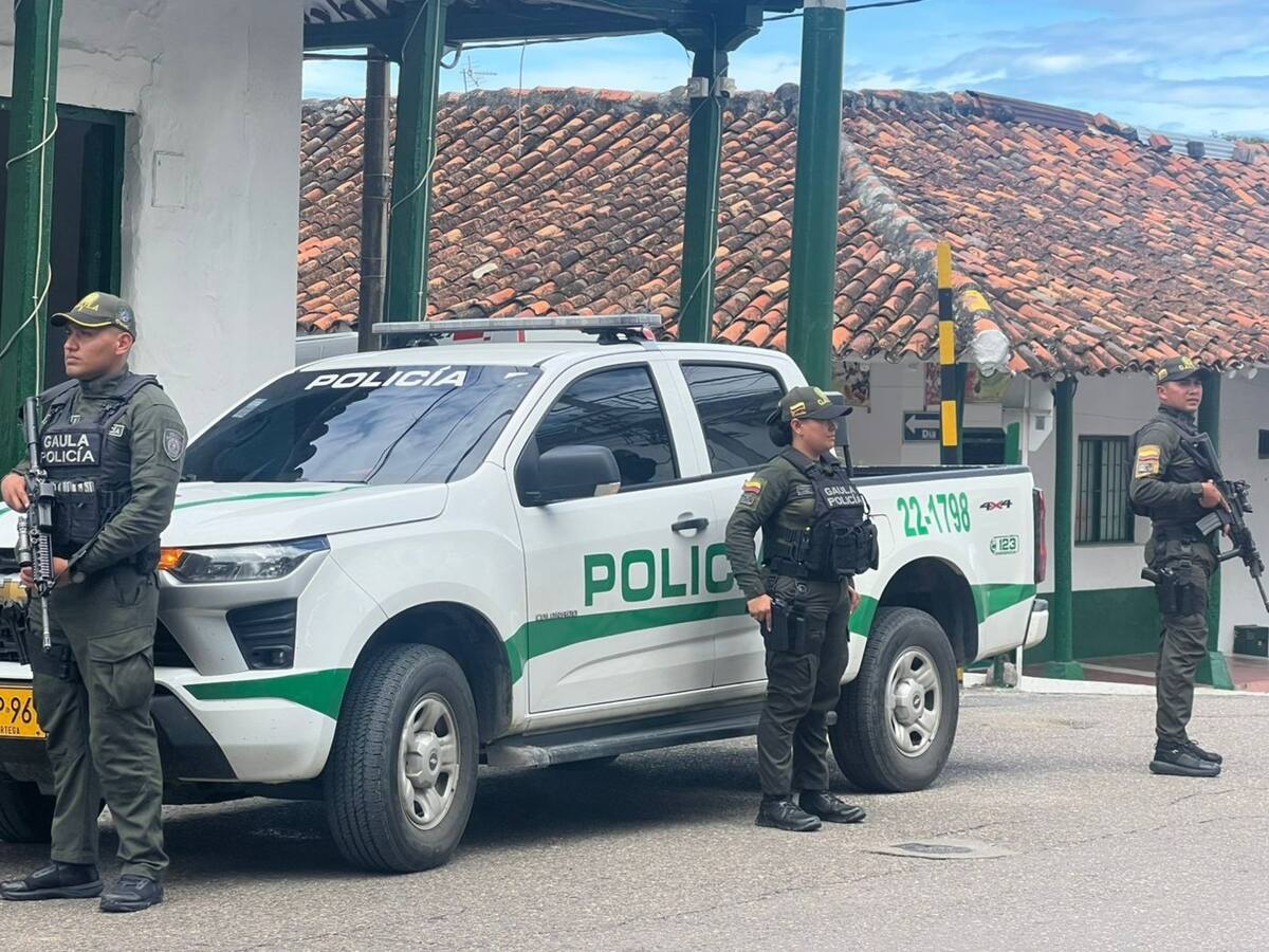 Más de 2.000 policías custodiarán el Tolima durante el puente festivo de velitas