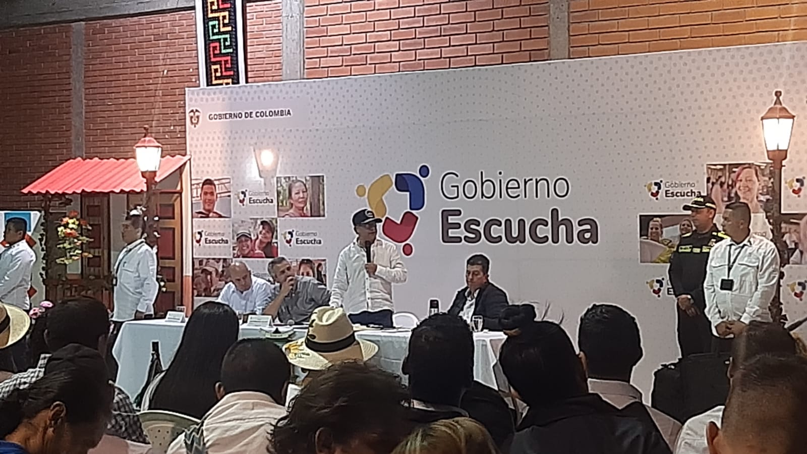 Encuentro Gobierno Escucha en Quinchía, Risaralda - Caracol Radio Pereira.