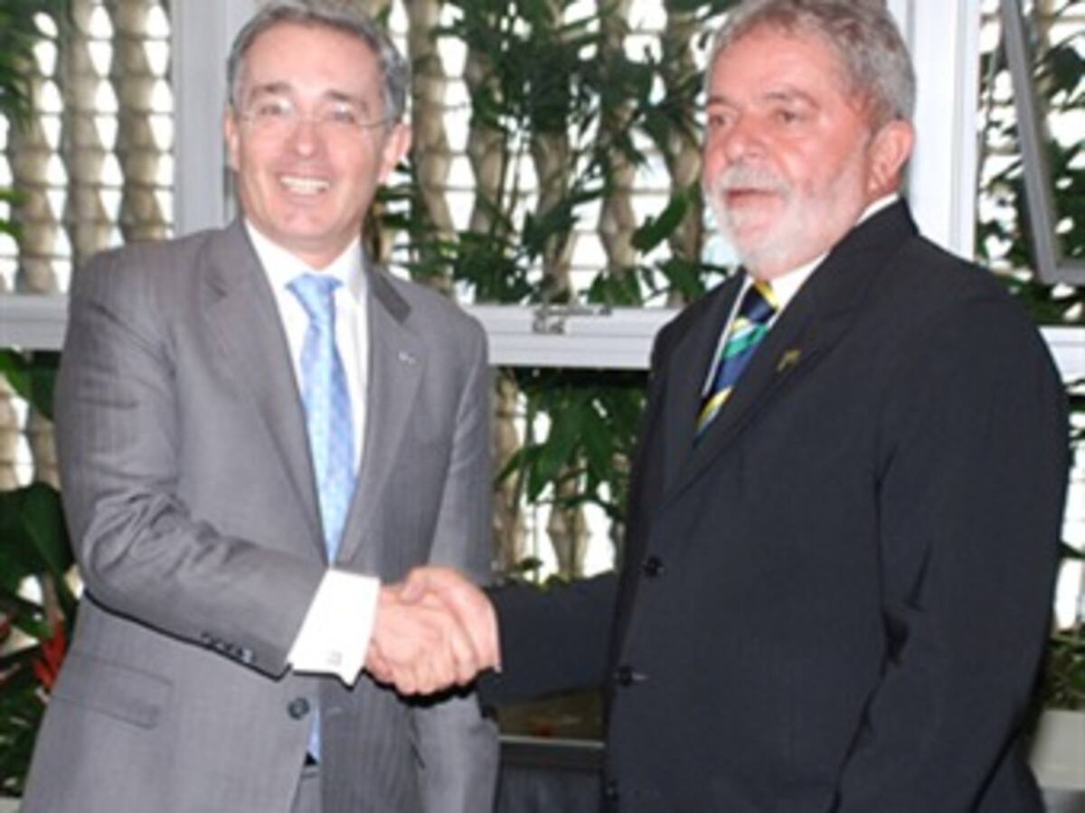 Lula expresa preocupación por acuerdo con EE.UU. aunque dice confíar en palabra de Uribe y Obama