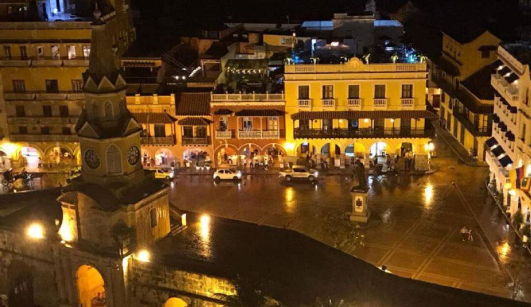 La Alcaldía excluyó a estos establecimientos del decreto que restringía la actividad comercial los domingos y lunes a partir de esa hora