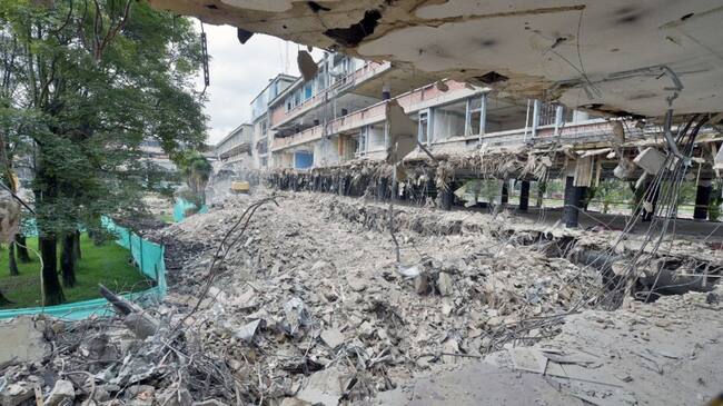 La edificación será derribada por un deterioro que representa riesgos.