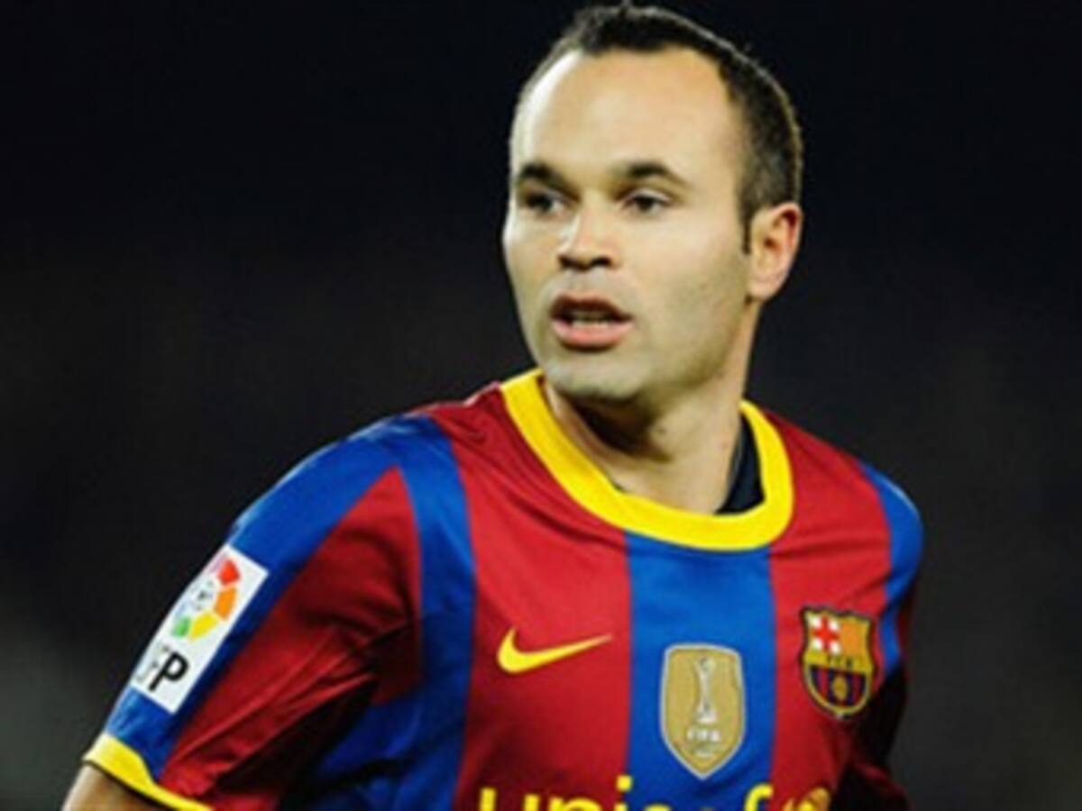 Andrés Iniesta se lesionó y estrá cuatro semanas por fuera de las canchas