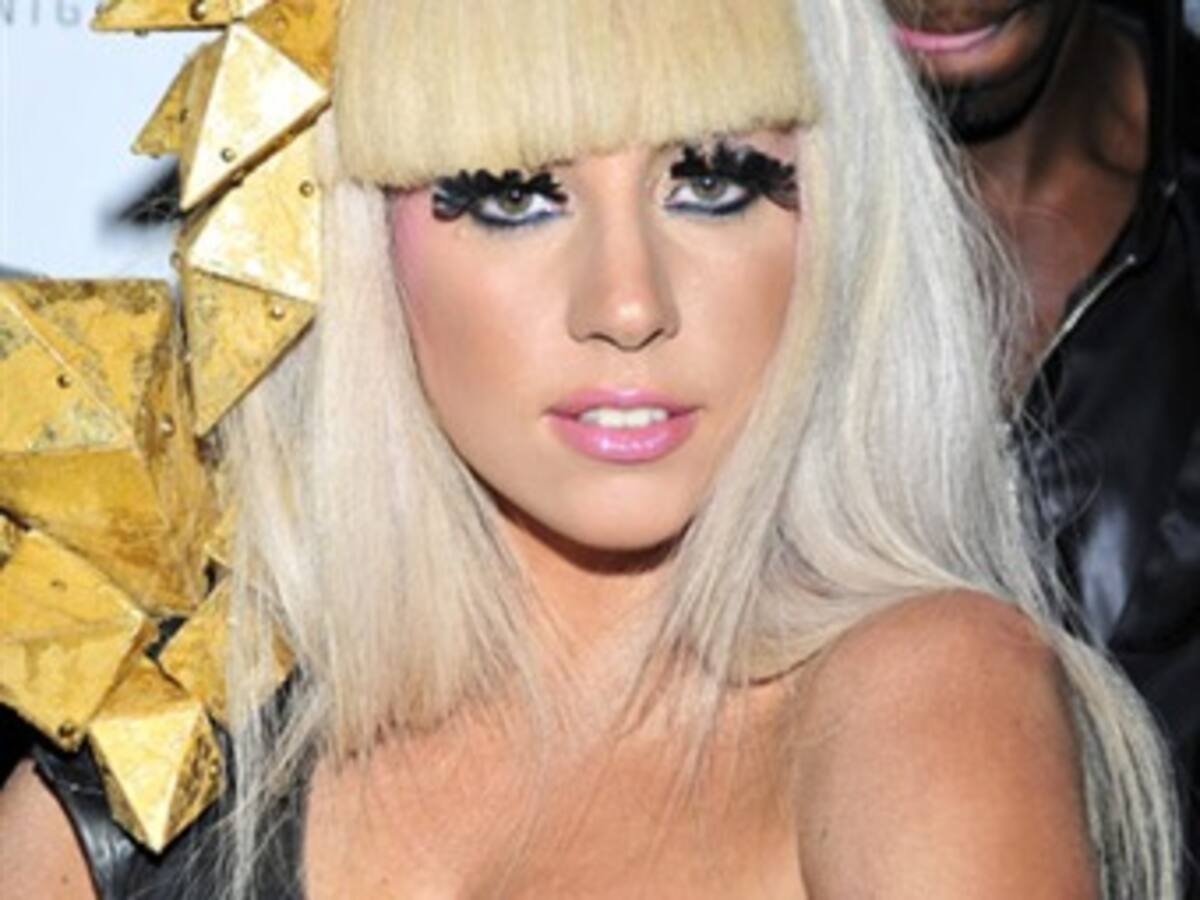 Lady Gaga dice que siempre se sintió como 'una anomalía un poco monstruosa'