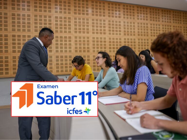 Profesor dando clase en una universidad pública en Colombia / Prueba Saber 11° (Getty Images)