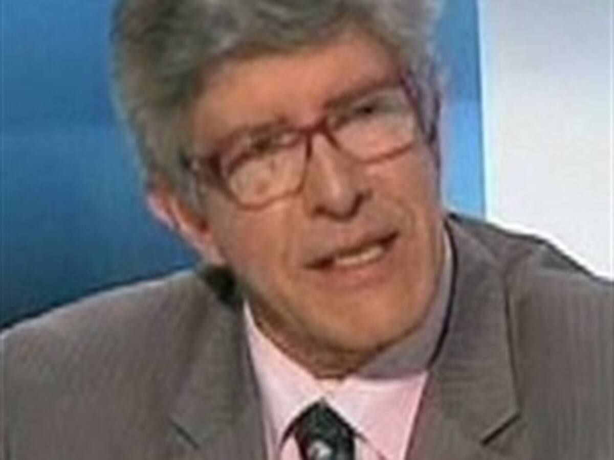 ¿Iglesia desautoriza o censura al sacerdote jesuita Carlos Novoa?