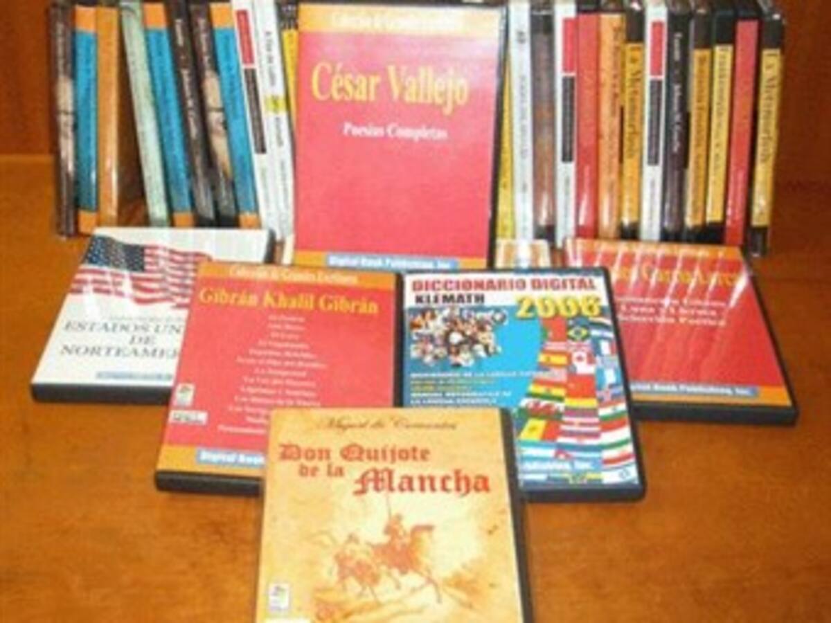 Pérez Reverte y Lackberg entre los autores más vendidos esta semana